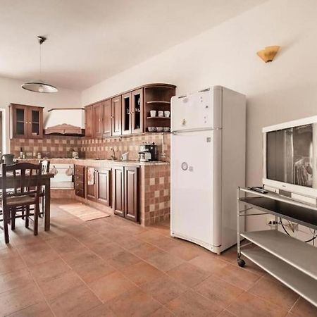 Tavola Tonda Apartament Palermo Bagian luar foto
