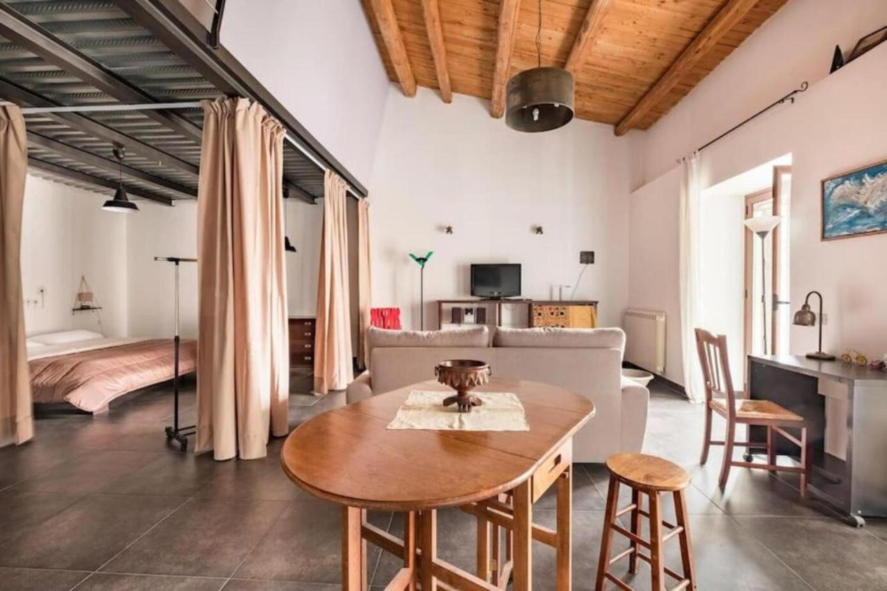 Tavola Tonda Apartament Palermo Bagian luar foto